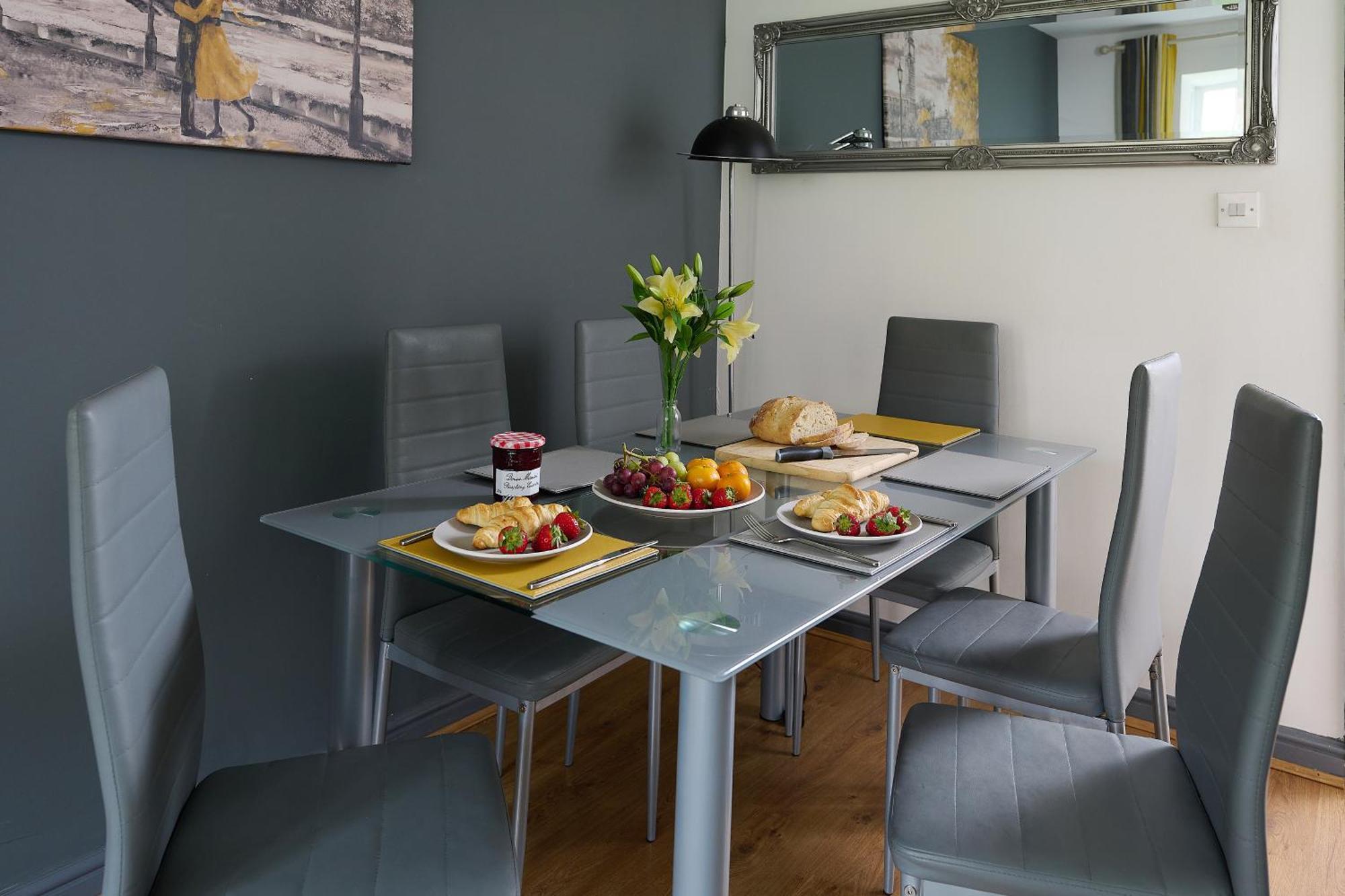 Nec Exhibitor Home, Stay Near Birmingham Airport Exteriör bild
