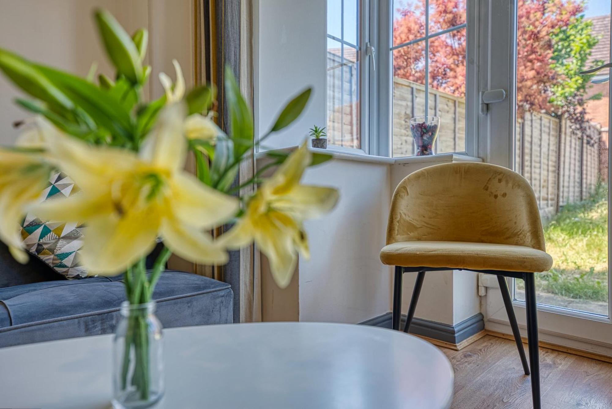 Nec Exhibitor Home, Stay Near Birmingham Airport Exteriör bild