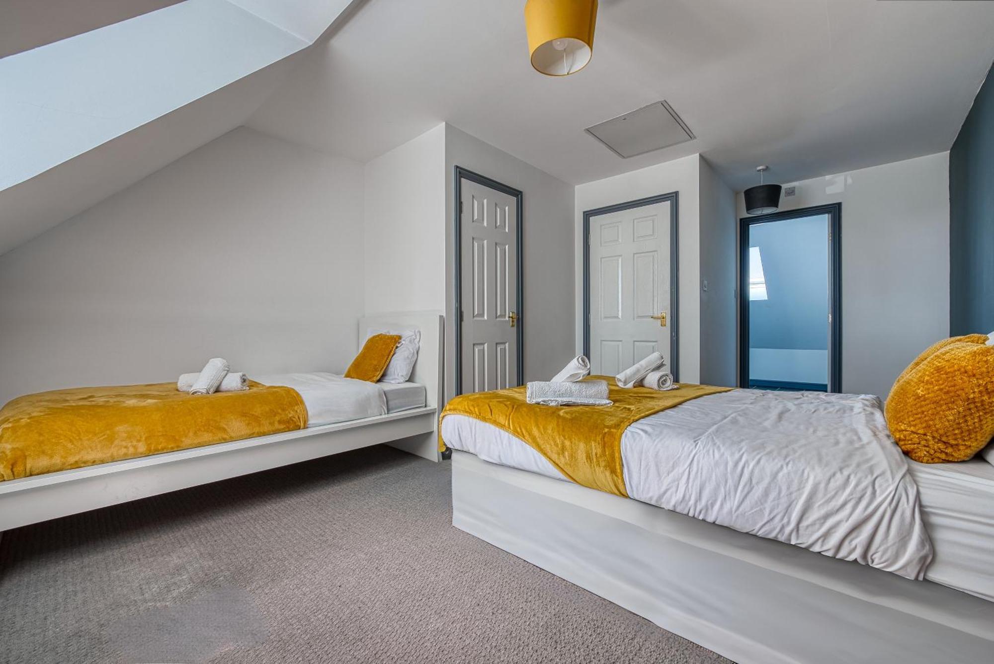 Nec Exhibitor Home, Stay Near Birmingham Airport Exteriör bild
